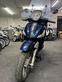 Piaggio Beverly 300 i.e.