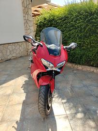Honda vfr 800