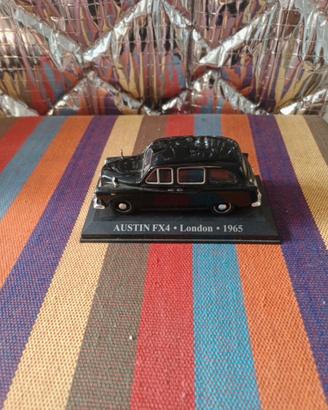 Cod 21/2 Austin FX4 London Taxi