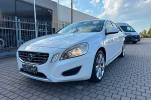 VOLVO - S40 - 2.4 D5 R-design