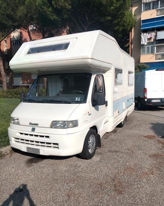 camper mansardato 