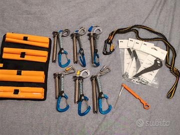 Materiale cascata di ghiaccio ice climbing