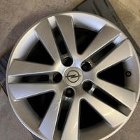 cerchi in lega R16 opel astra