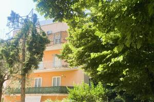 Appartamento di 97 m² con 3 locali e box auto a Ro