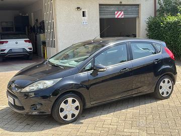 Ford Fiesta 1.2 Plus Benzina GPL