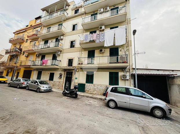 3 LOCALI A PALERMO