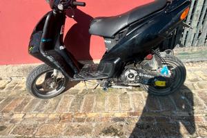 Scooter piaggio nrg mc2