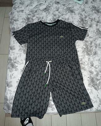 completo Lacoste 