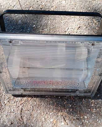 Proiettore con due lampade neon