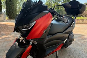 Yamaha X-Max 400