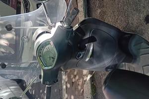 Scooter Liberty 150