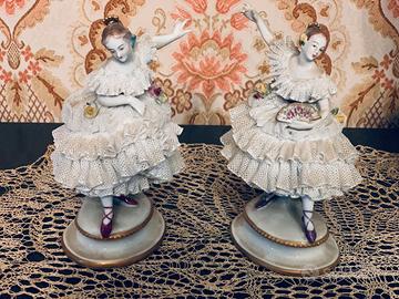 Dame danzanti del '700 in ceramica Capodimonte