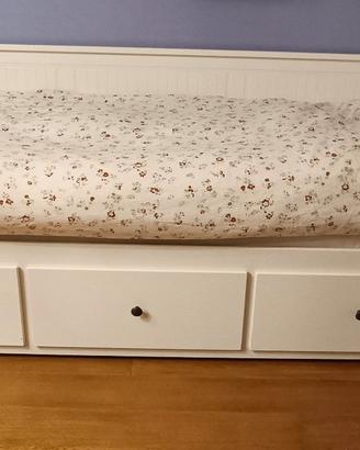 letto con cassetti ikea