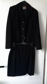 divisa giacca e gonna NERO
