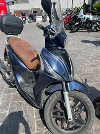 Kymco People 150