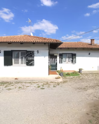 VILLETTA INDIPENDENTE CON GIARDINO!