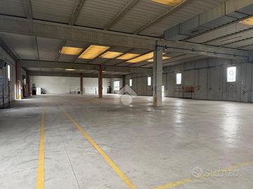 CAPANNONE A ROVEREDO IN PIANO