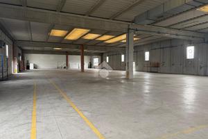 CAPANNONE A ROVEREDO IN PIANO