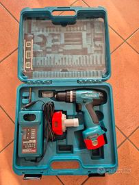 Avvitatore Makita con percussione 8271D