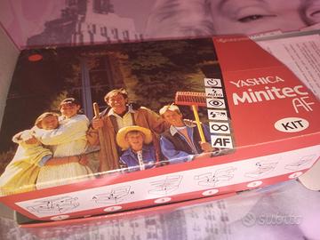 MACCHINA FOTOGRAFICA YASHICA MINITEC AF KIT