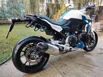 Bmw f 900 r - 2022