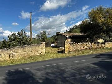 Villetta vista etna da ristrutturare