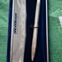 Penna a sfera Pelikan in argento 925 con custodia