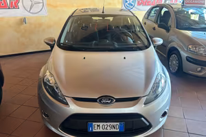 Ford Fiesta 1.4 5 porte Bz.- GPL Titanium