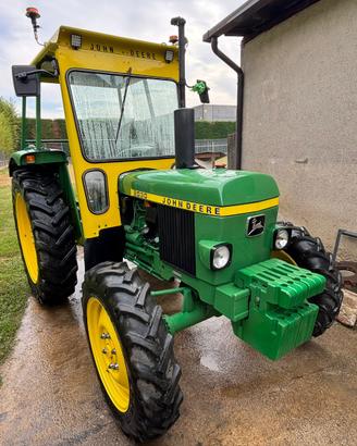 Trattore agricolo JOHN DEERE 2030