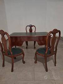 tavolo e sedie in legno massello più comò.