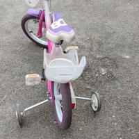 Bicicletta con rotelle