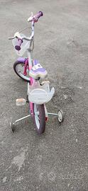 Bicicletta con rotelle