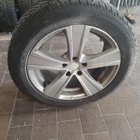 4 cerchi in lega con pneumatici