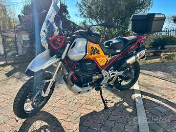 Moto guzzi v85tt evocative