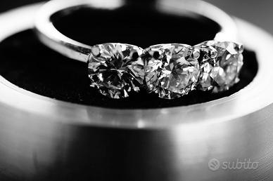 Anello Trilogy Oro Bianco - 1.50 ct Totali -