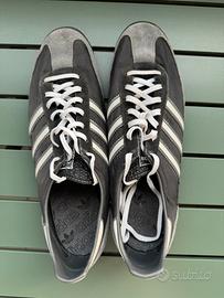 Sneaker Adidas grigia-nera numero 46
