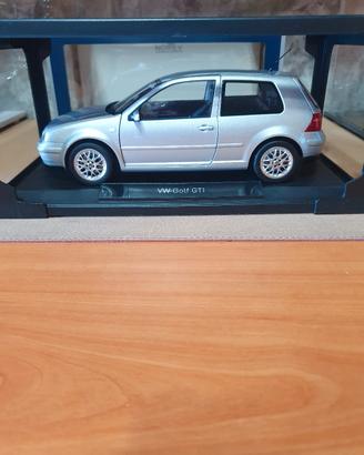 Volkswagen Golf GTI Norev scala da 1/18