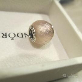 PANDORA Charm Sfera Sfaccettata Rosa Murano