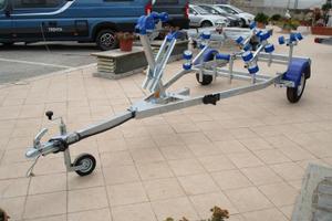 Porta barca 750kg per patente B anche con camper