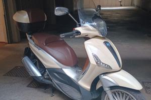 Scooter Beverly 300