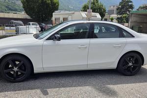 Audi A4 2.0 tdi 140cv 2012