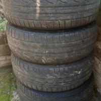 N.4 Pirelli invernali 215/60 R 17