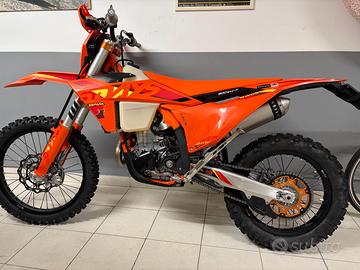 KTM 500 EXC F Six Days 2025 - 2 h totali