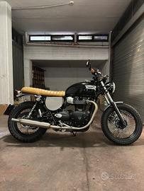 Triumph bonneville t100
