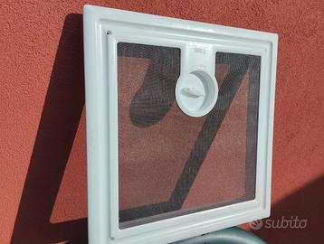 ZANZARIERA E CORNICE OBLO CAMPER 40X40 FIAMMA