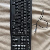 Tastiera grande marca LOGITECH