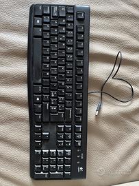 Tastiera grande marca LOGITECH