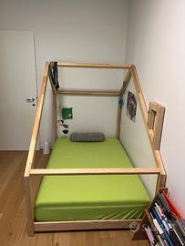 Letto a casetta 120x190 con doghe in legno