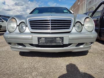 Paraurti anteriore MERCEDES-BENZ CLK 230 del 2000