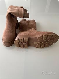 Stivali scamosciati nuovi tg 38